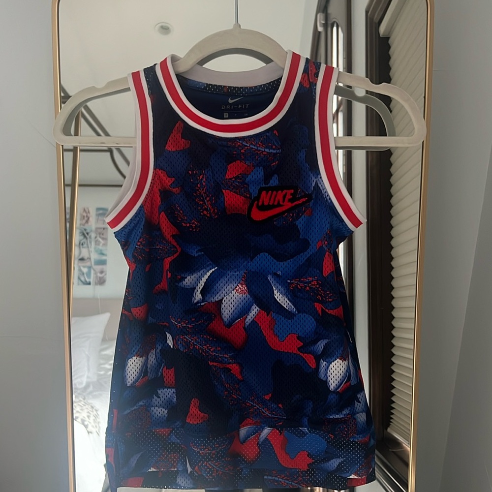 Nike jersey boys size small- red, white and blue